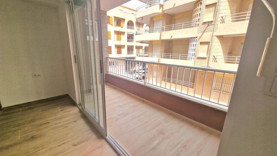 Venta - Apartment - Torrevieja - La Mata