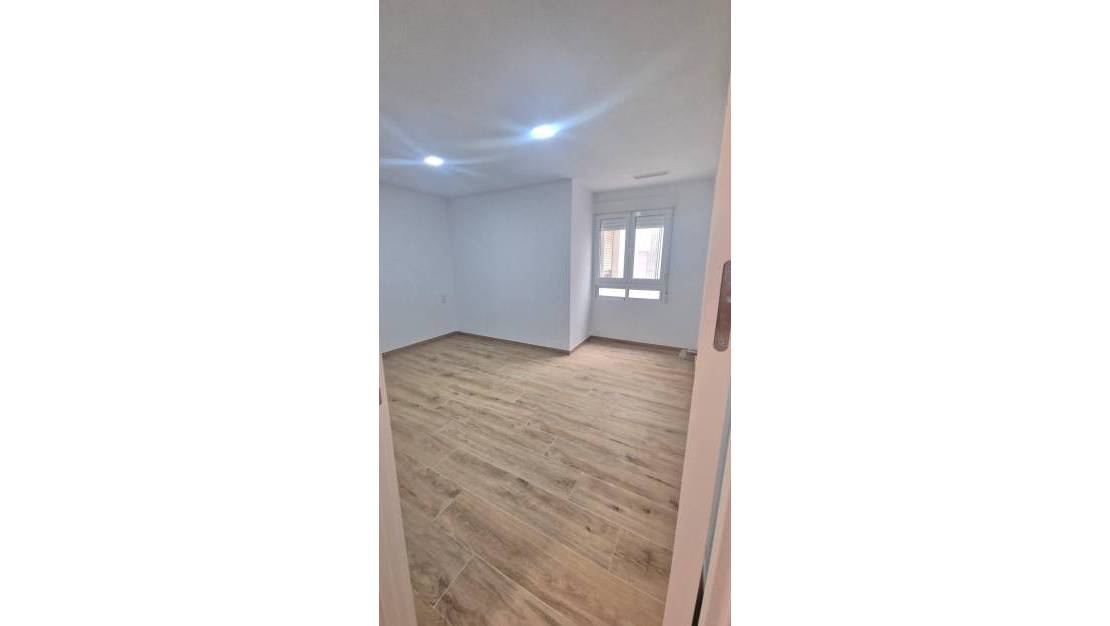 Venta - Apartment - Torrevieja - La Mata