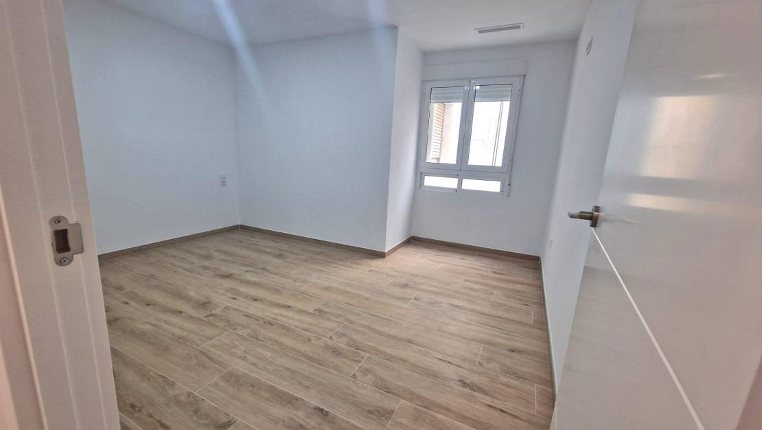 Venta - Apartment - Torrevieja - La Mata