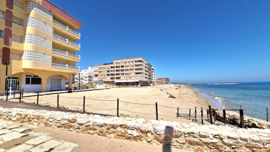 Venta - Apartment - Torrevieja - La Mata