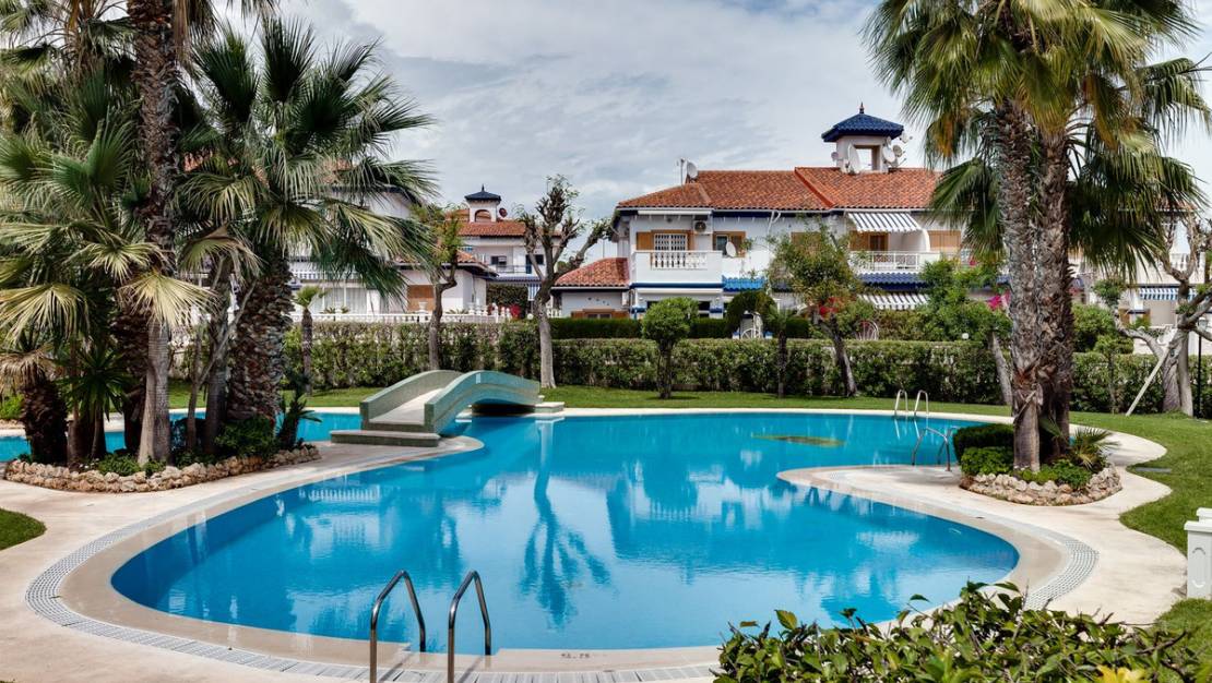Venta - Apartment - Torrevieja - La Mata