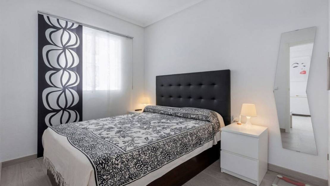 Venta - Apartment - Torrevieja - La Mata