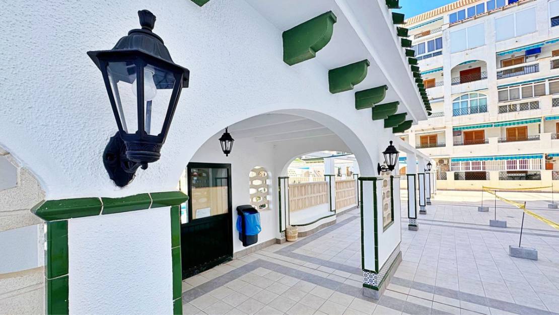 Venta - Apartment - Torrevieja - La Mata