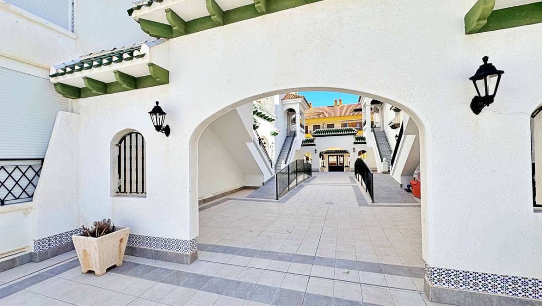 Venta - Apartment - Torrevieja - La Mata