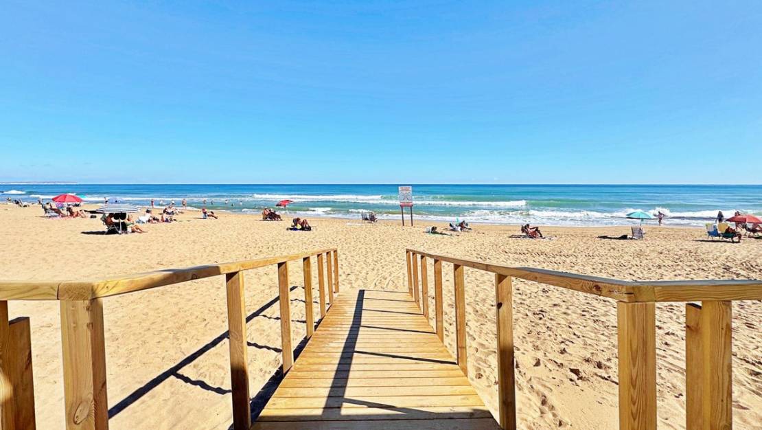 Venta - Apartment - Torrevieja - La Mata