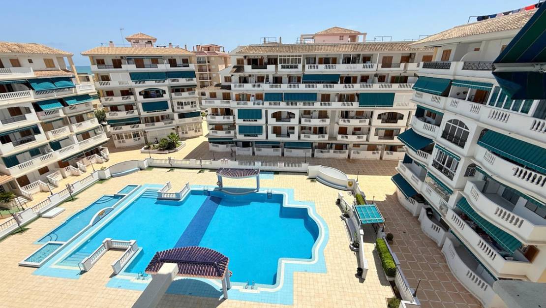 Venta - Apartment - Torrevieja - La Mata