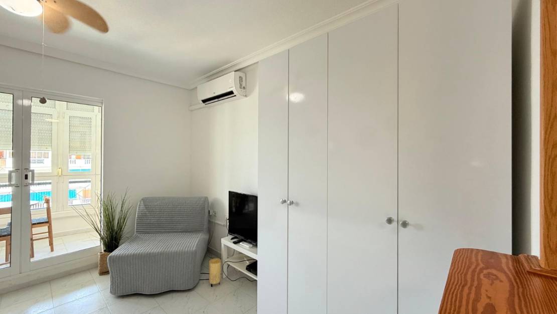 Venta - Apartment - Torrevieja - La Mata
