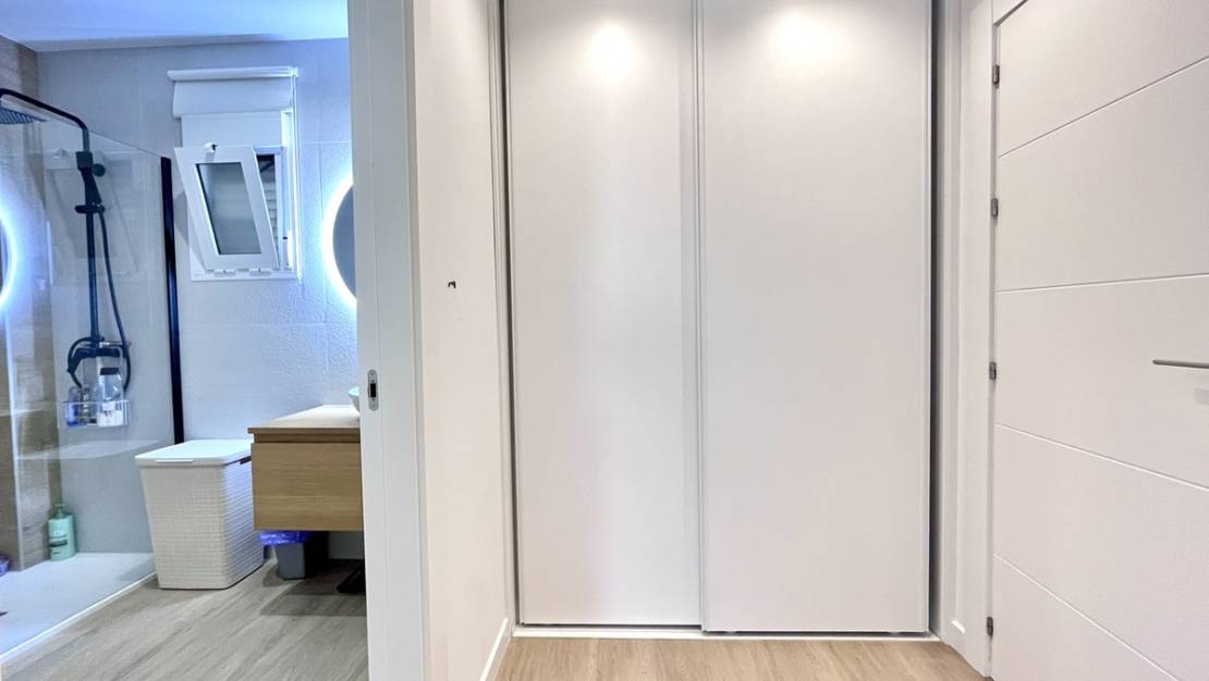 Venta - Apartment - Torrevieja - La Mata