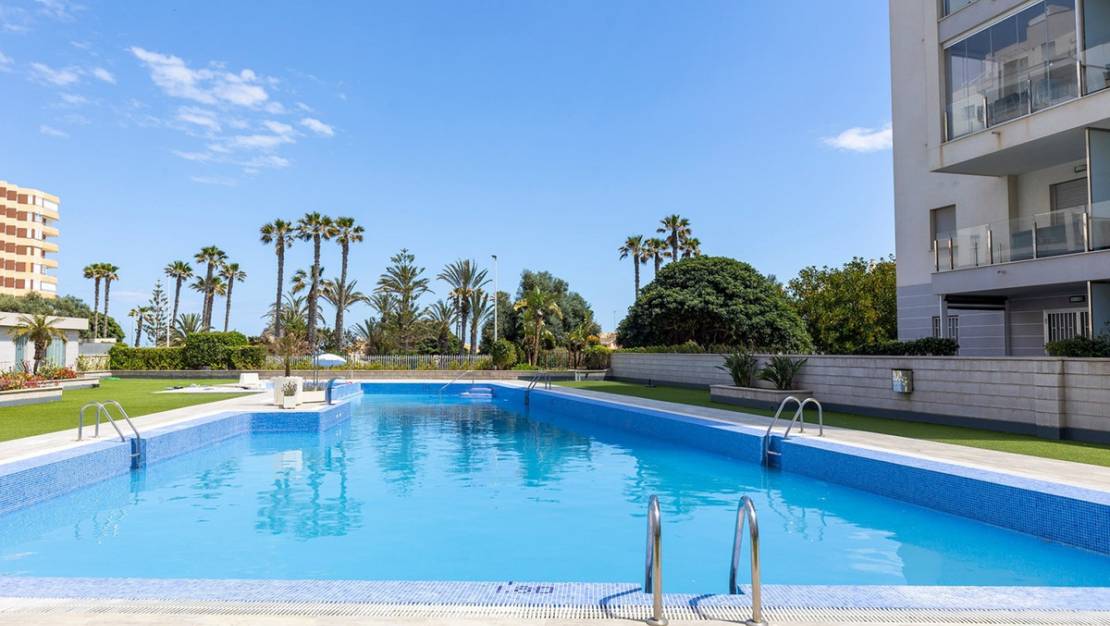 Venta - Apartment - Torrevieja - La Mata
