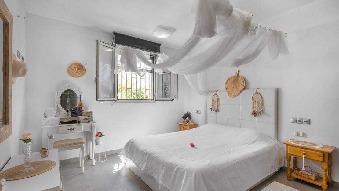 Venta - Apartment - Torrevieja - La Mata