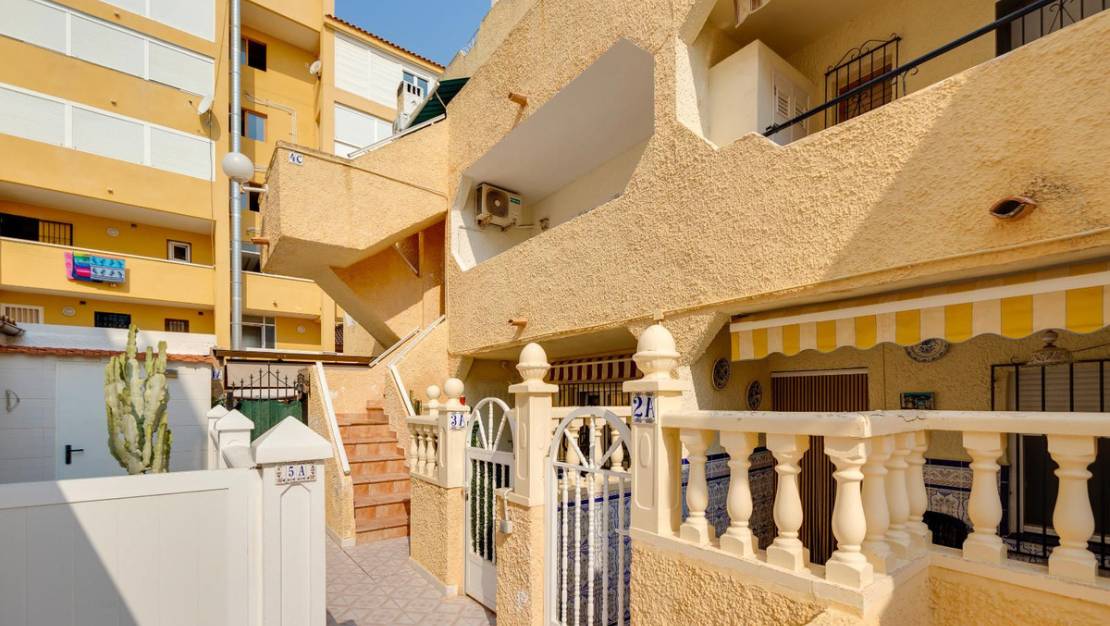 Venta - Apartment - Torrevieja - La Mata