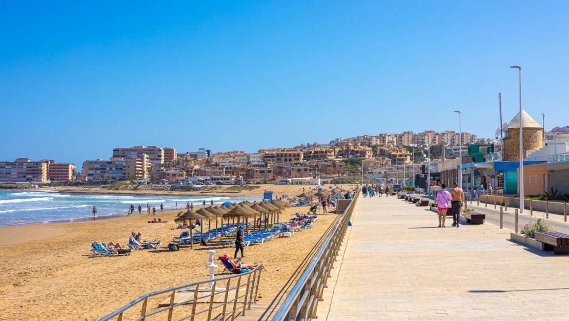 Venta - Apartment - Torrevieja - La Mata