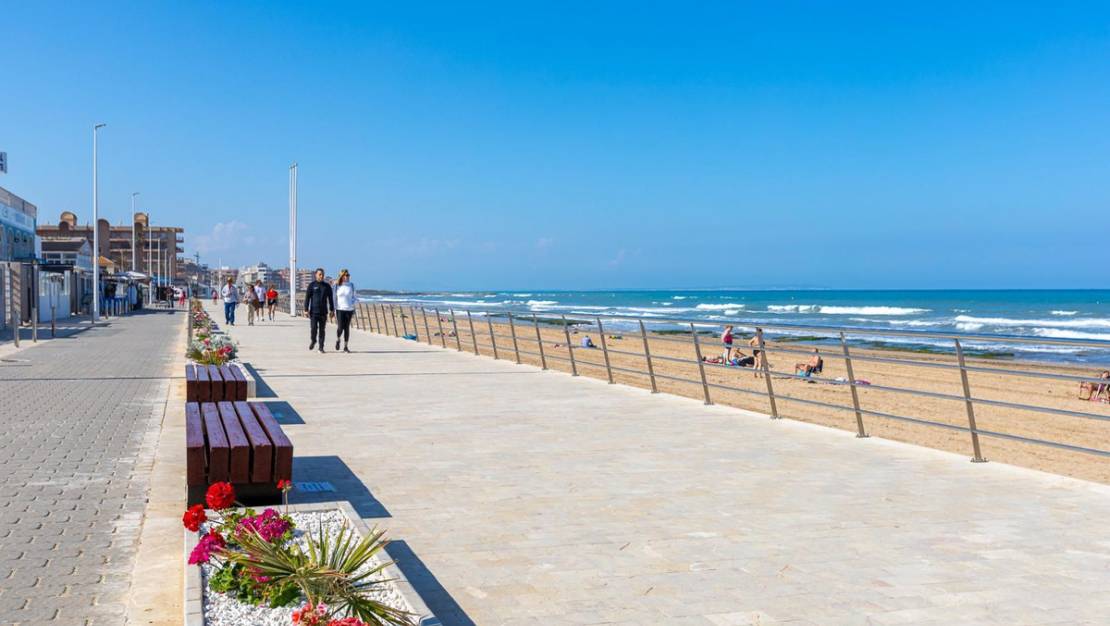 Venta - Apartment - Torrevieja - La Mata