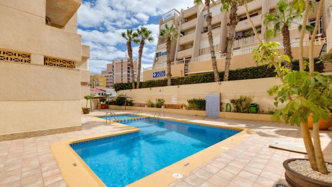Venta - Apartment - Torrevieja - La Mata