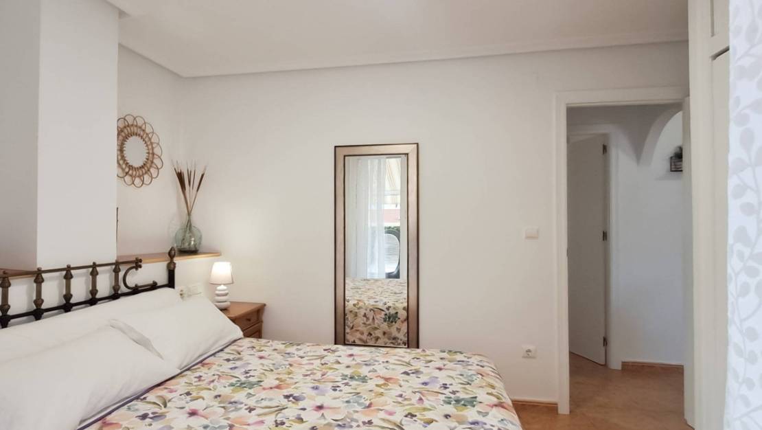 Venta - Apartment - Torrevieja - La Mata