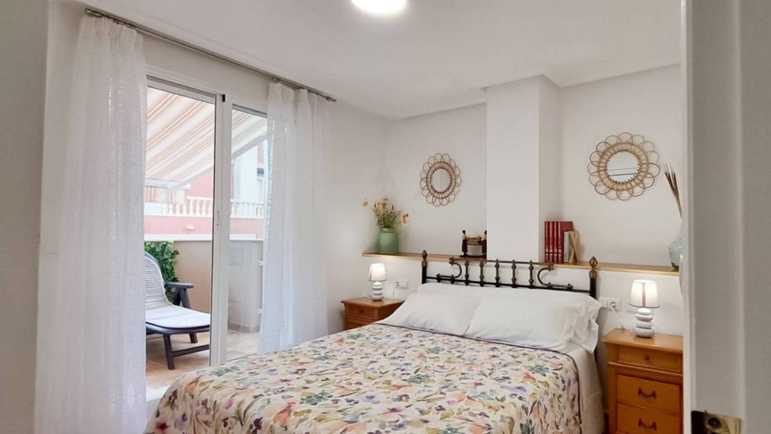 Venta - Apartment - Torrevieja - La Mata