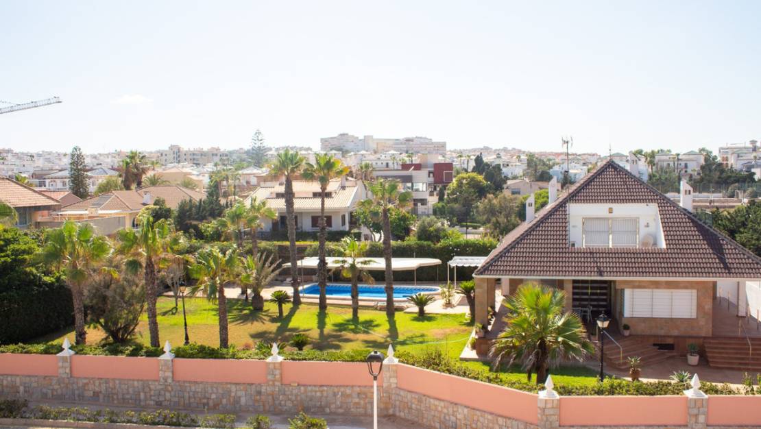 Venta - Apartment - Torrevieja - La Mata