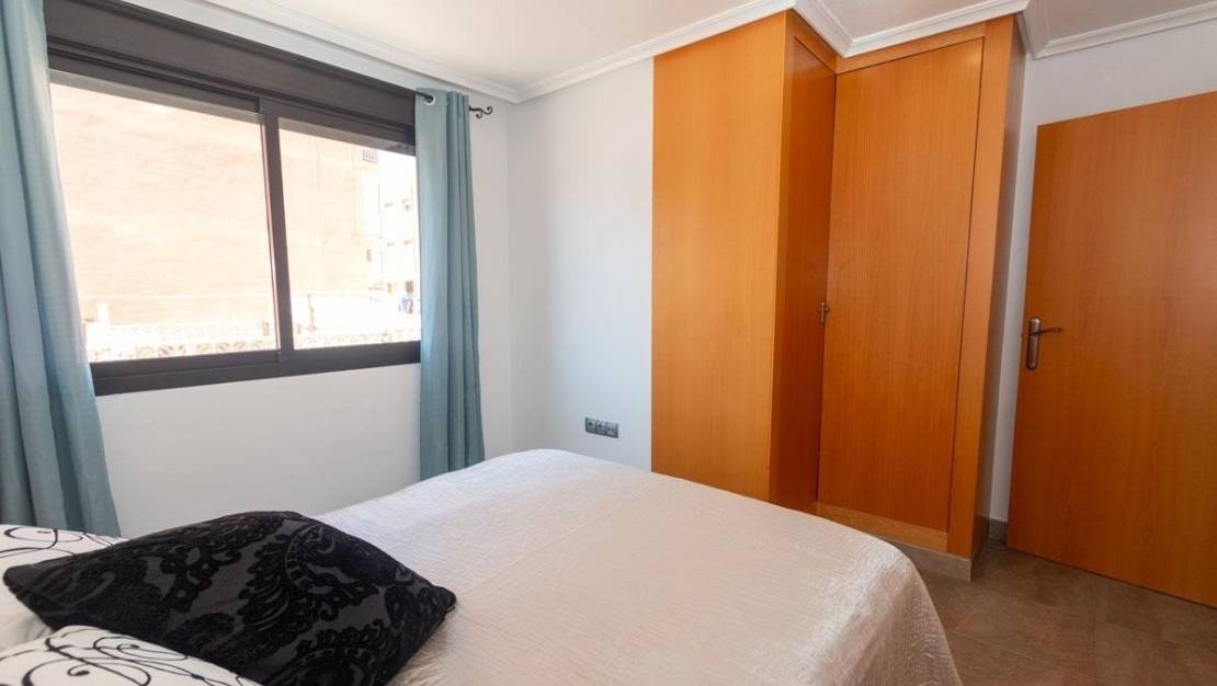 Venta - Apartment - Torrevieja - La Mata