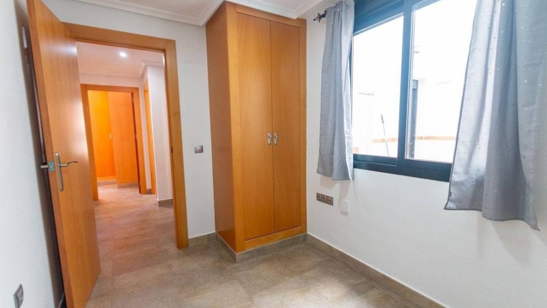 Venta - Apartment - Torrevieja - La Mata