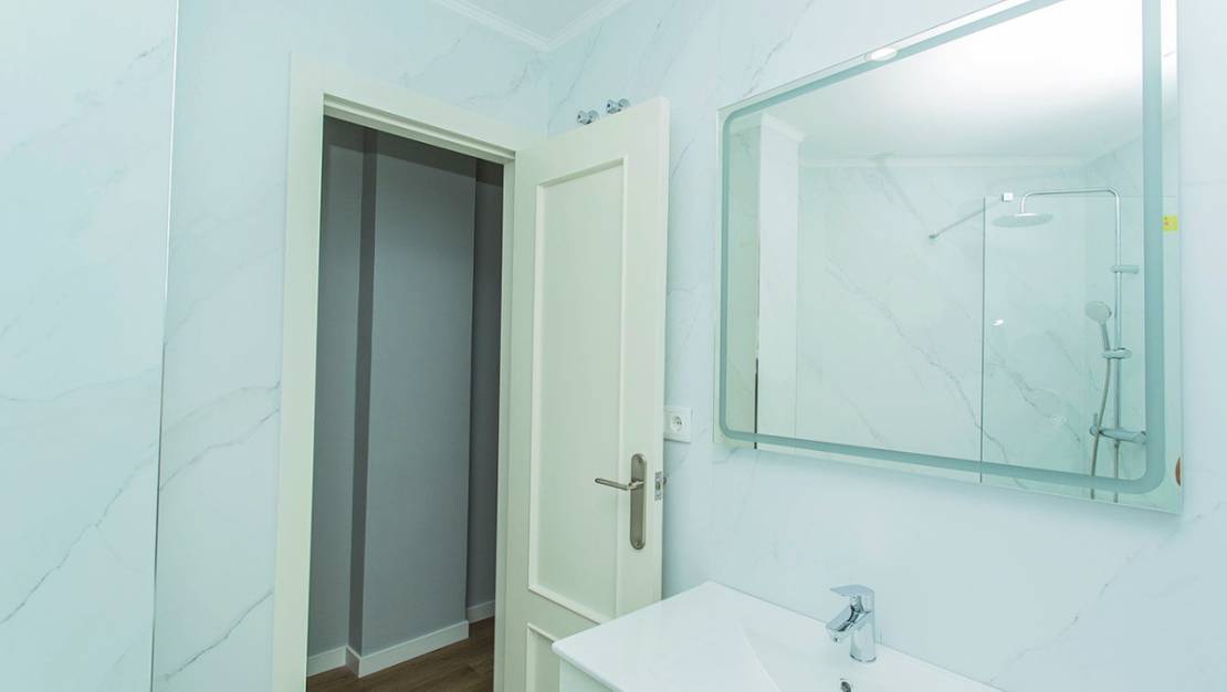 Venta - Apartment - Torrevieja - La Mata