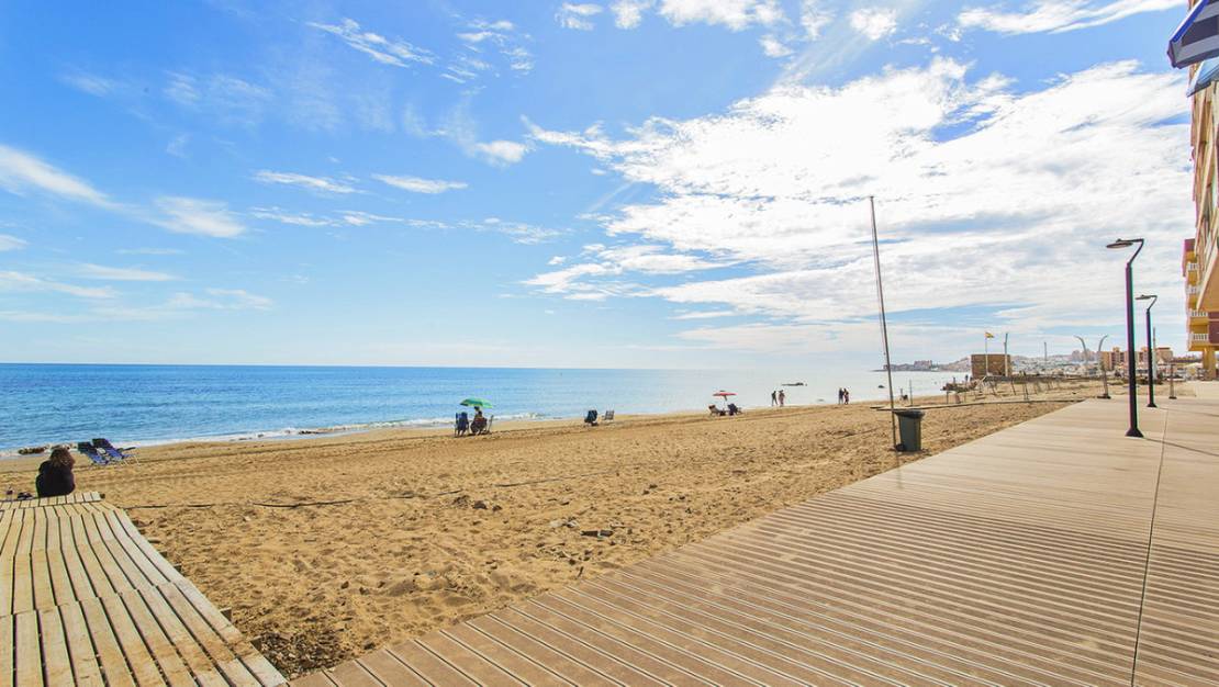 Venta - Apartment - Torrevieja - La Mata
