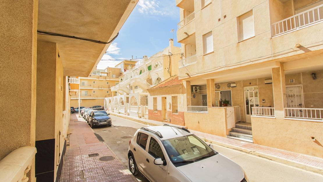 Venta - Apartment - Torrevieja - La Mata