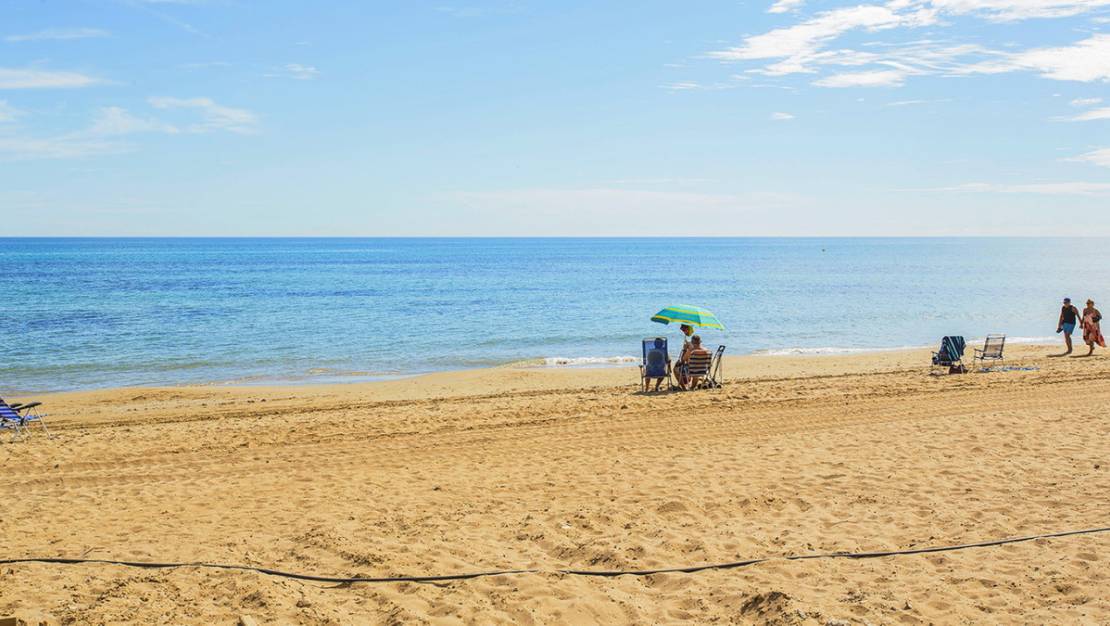 Venta - Apartment - Torrevieja - La Mata