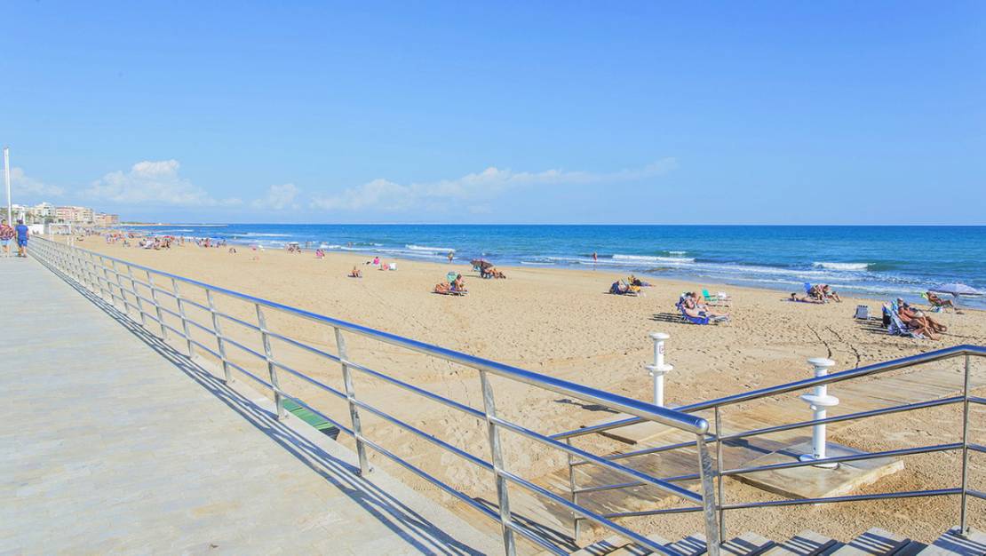 Venta - Apartment - Torrevieja - La Mata
