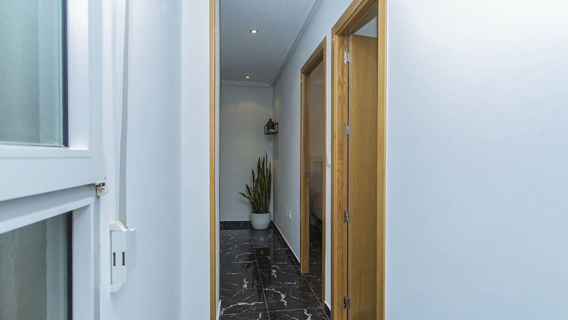 Venta - Apartment - Torrevieja - La Mata