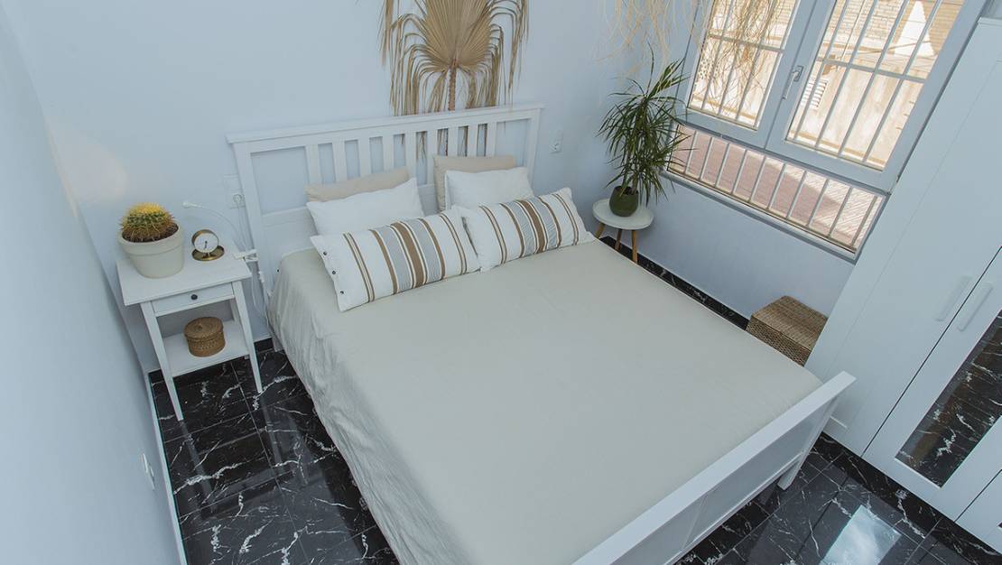 Venta - Apartment - Torrevieja - La Mata