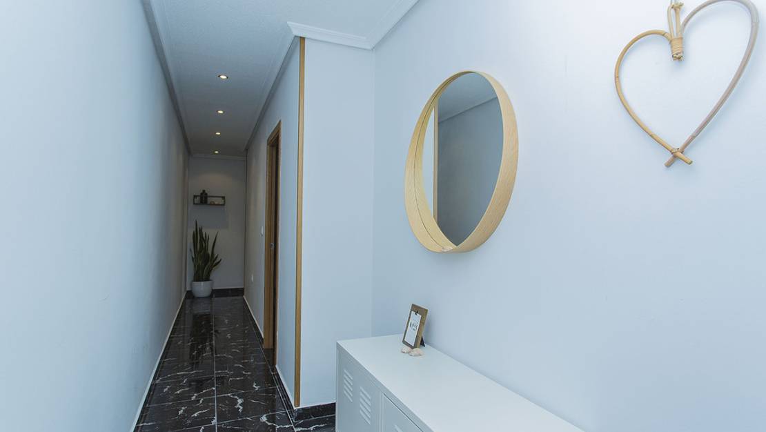 Venta - Apartment - Torrevieja - La Mata