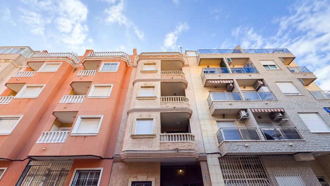 Venta - Apartment - Torrevieja - La Mata