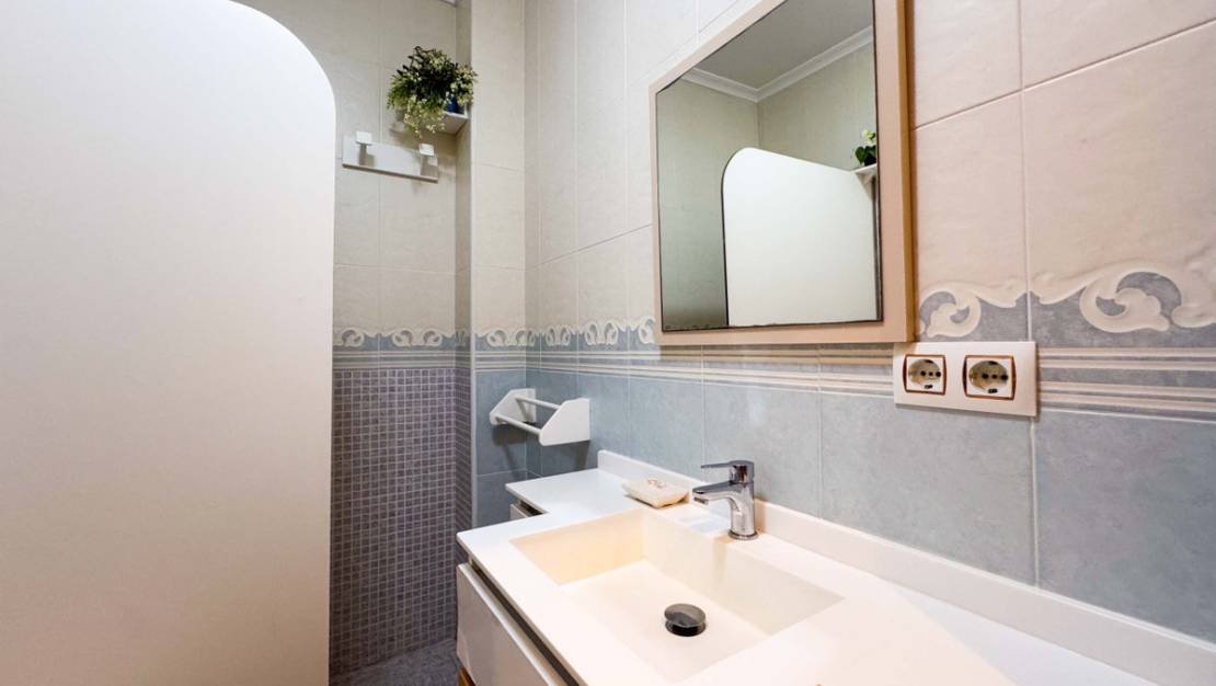 Venta - Apartment - Torrevieja - La Mata