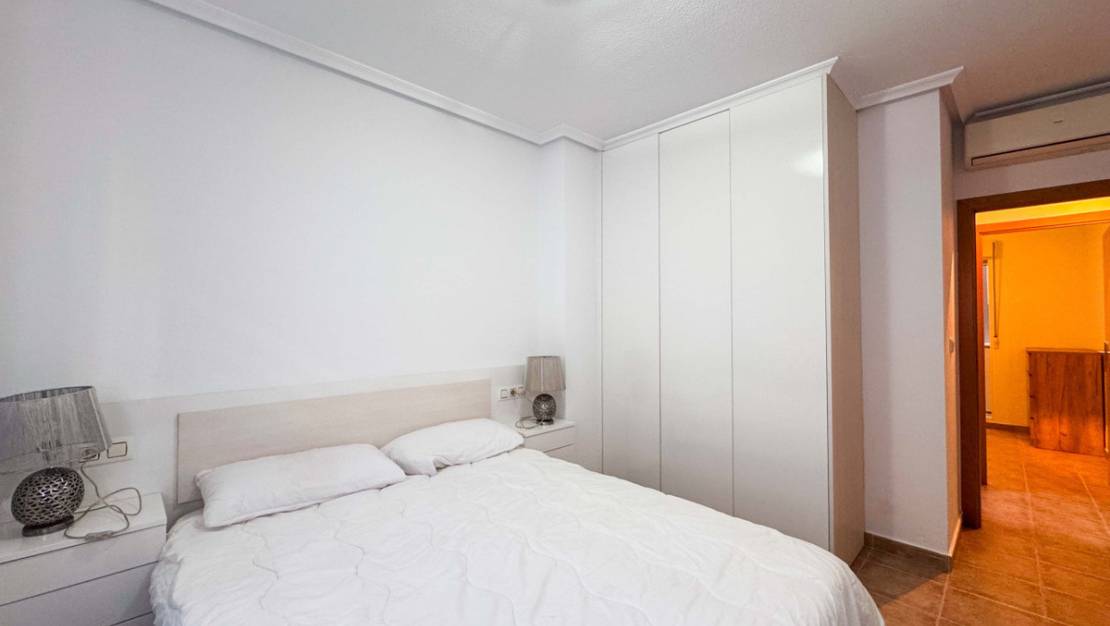 Venta - Apartment - Torrevieja - La Mata