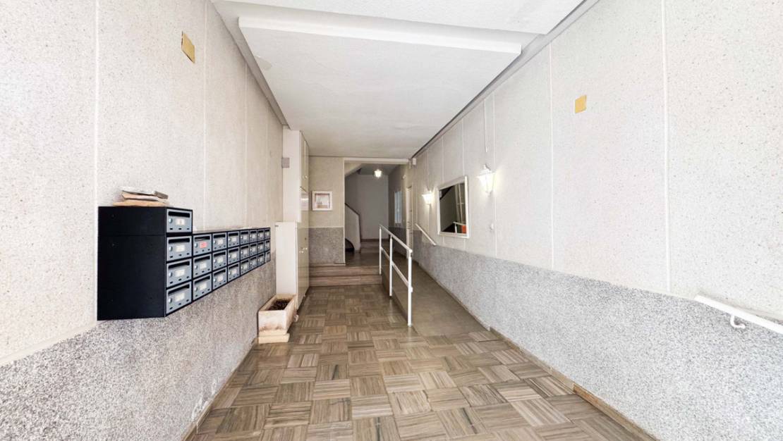 Venta - Apartment - Torrevieja - La Mata