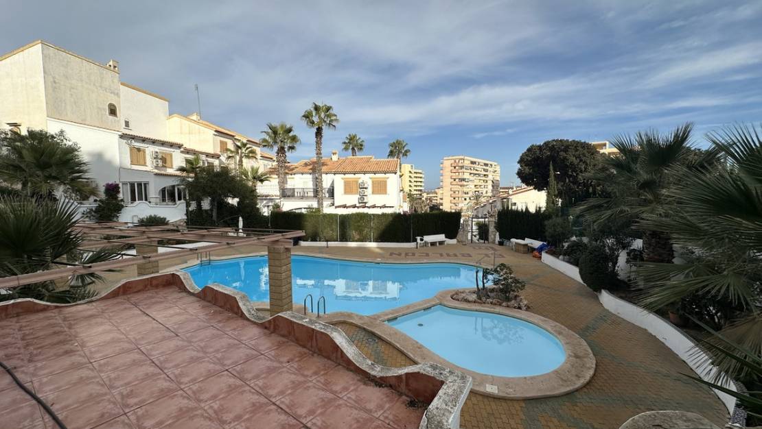 Venta - Apartment - Torrevieja - La Mata