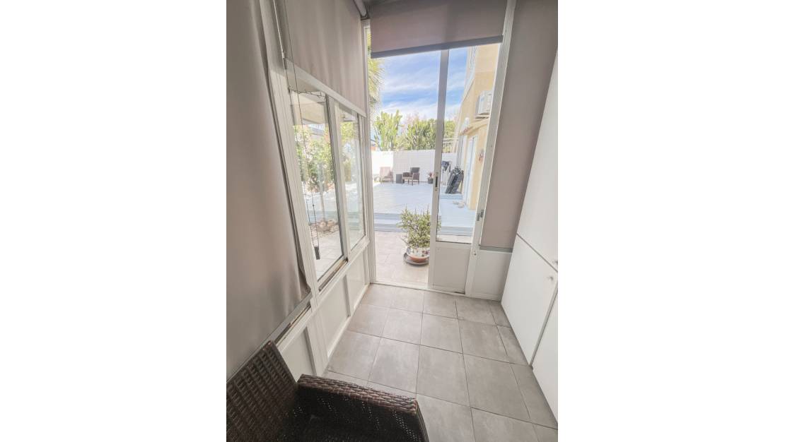 Venta - Apartment - Torrevieja - La Mata