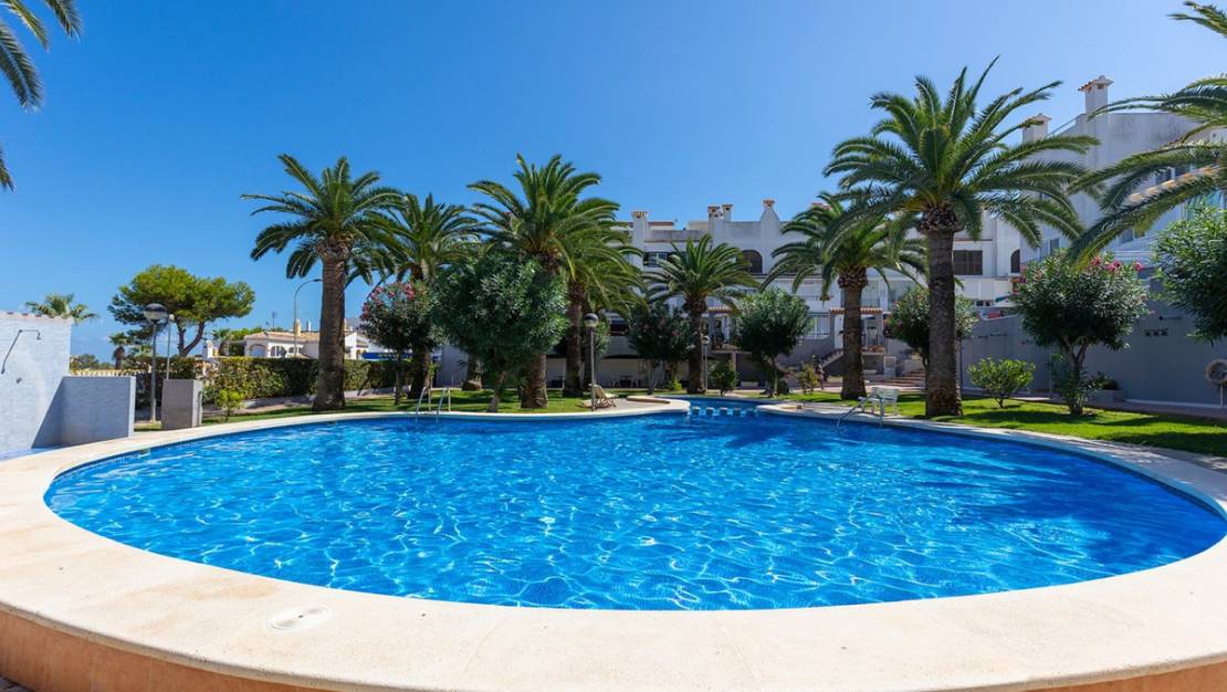 Venta - Apartment - Torrevieja - La Mata