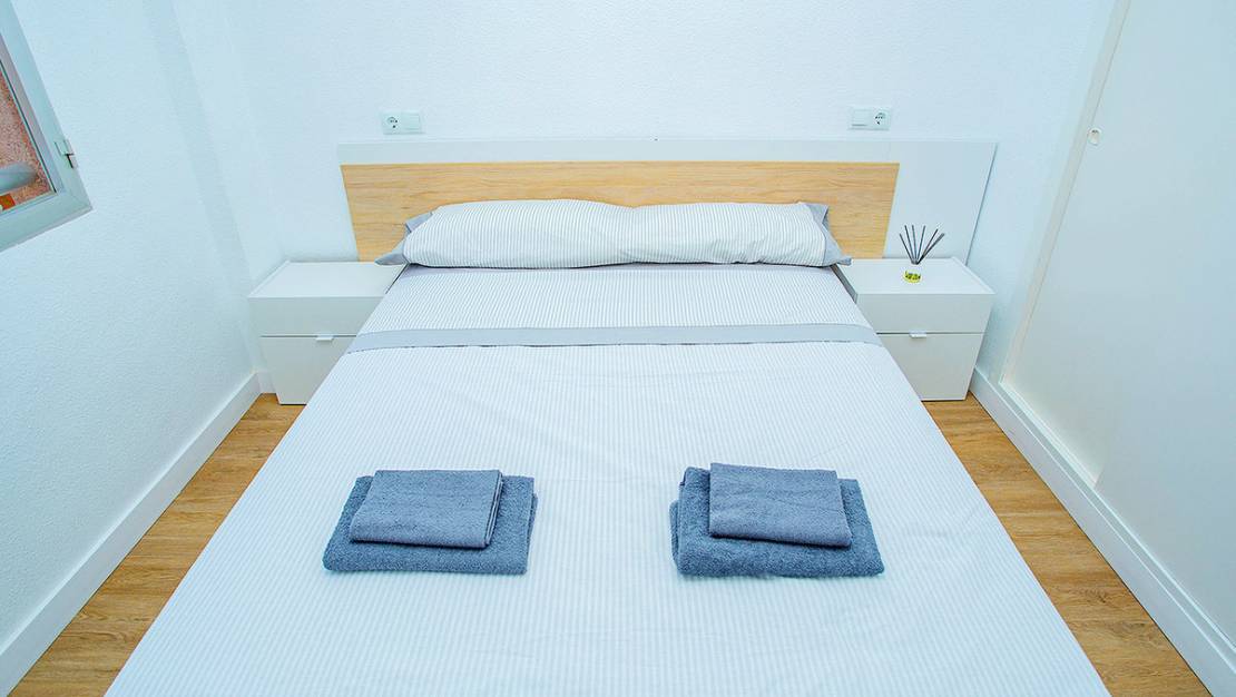 Venta - Apartment - Torrevieja - La Mata