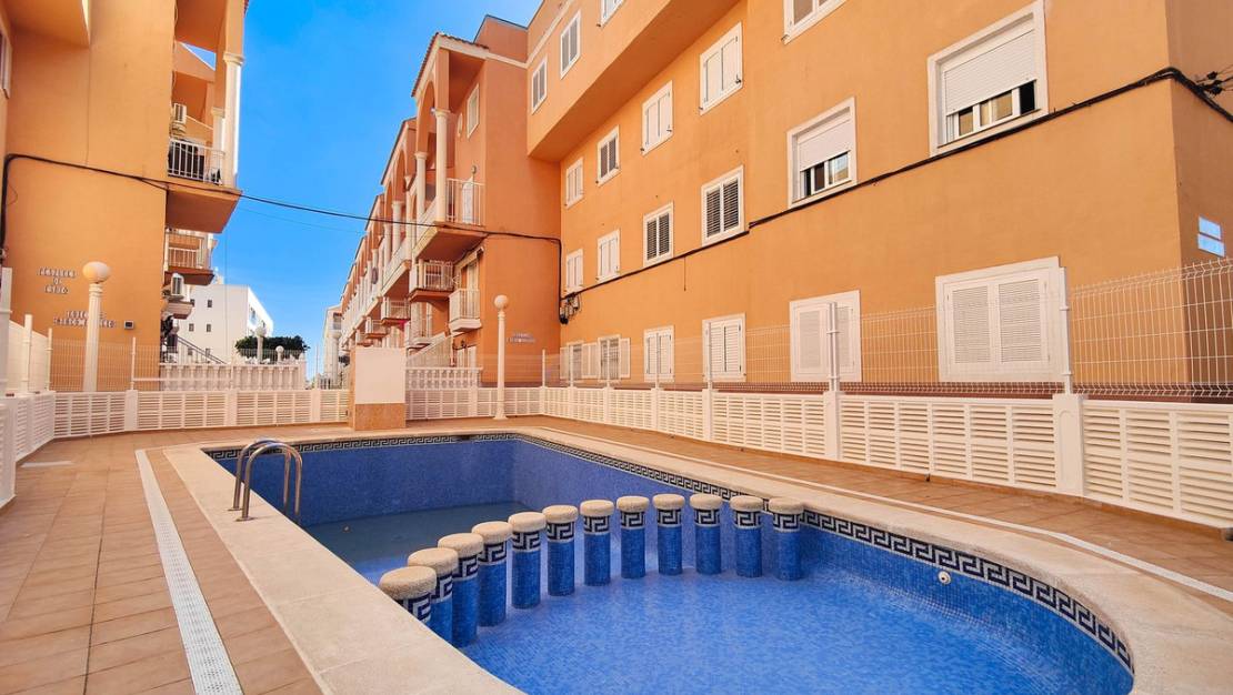 Venta - Apartment - Torrevieja - La Mata