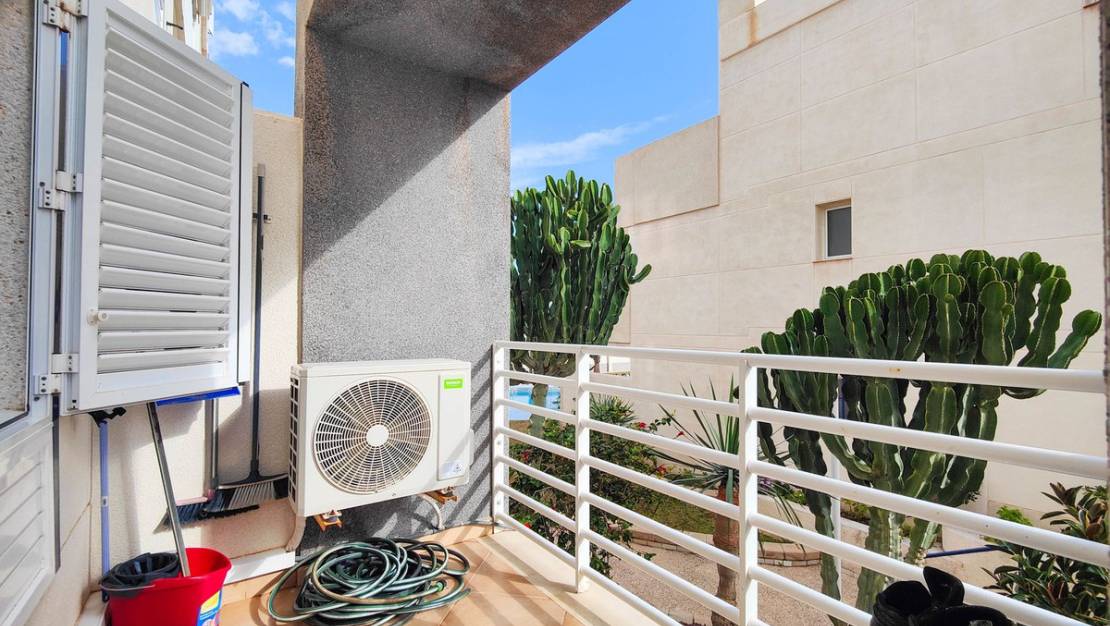 Venta - Apartment - Torrevieja - La Mata