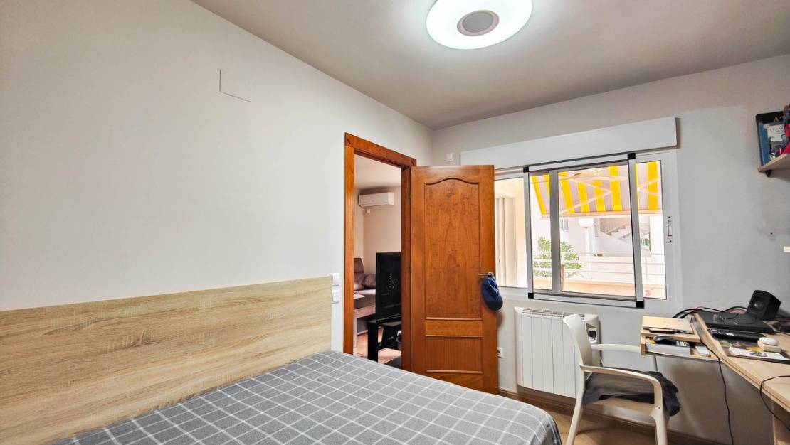 Venta - Apartment - Torrevieja - La Mata