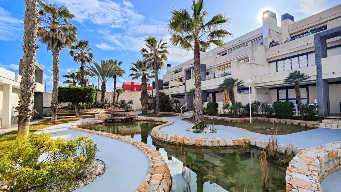 Venta - Apartment - Torrevieja - La Mata