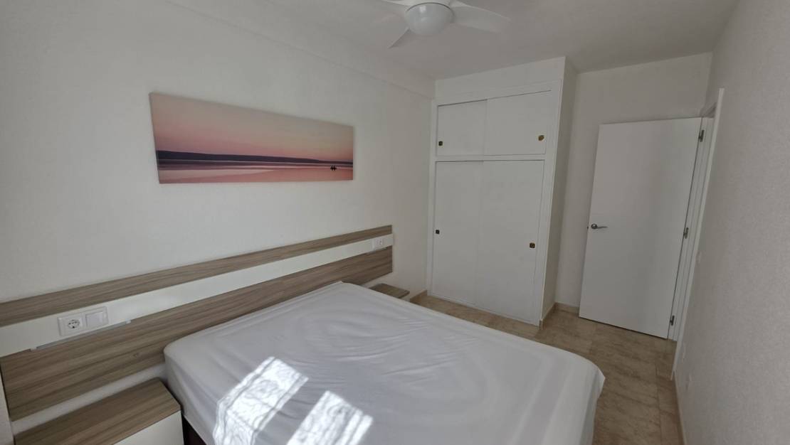 Venta - Apartment - Torrevieja - La Mata
