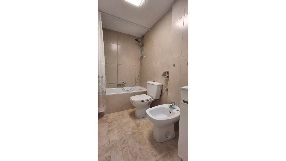 Venta - Apartment - Torrevieja - La Mata