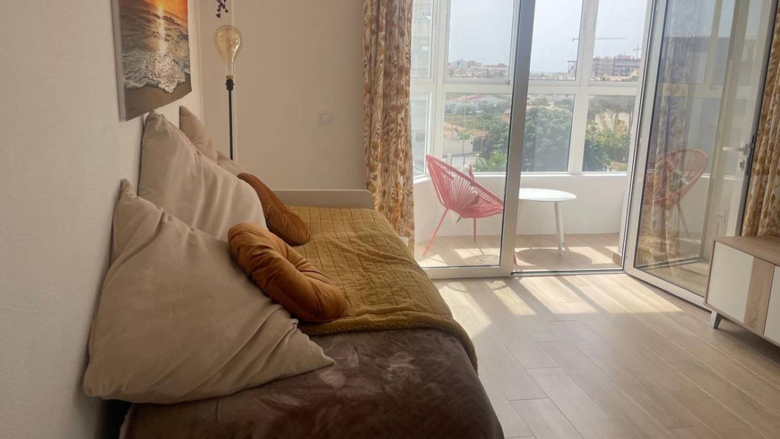 Venta - Apartment - Torrevieja - La Mata