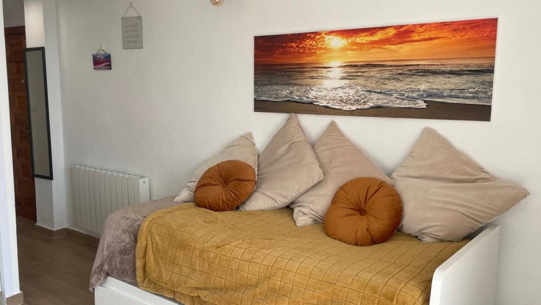 Venta - Apartment - Torrevieja - La Mata