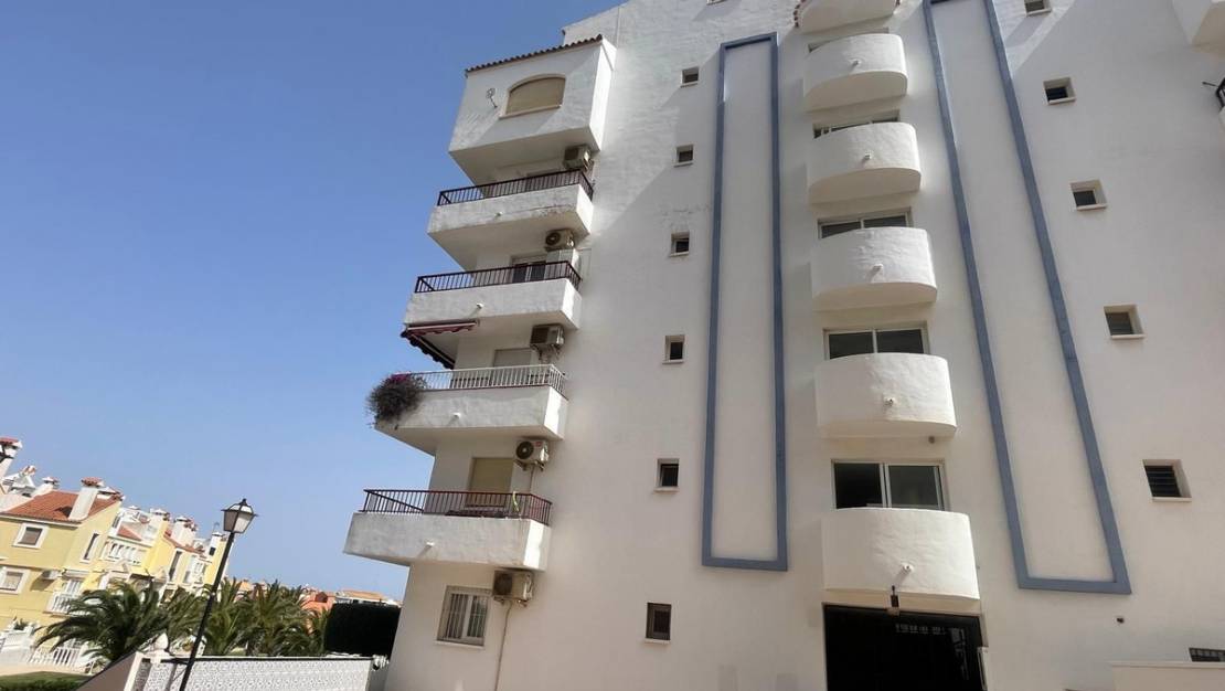 Venta - Apartment - Torrevieja - La Mata