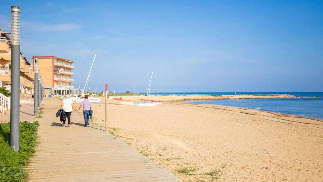 Venta - Apartment - Torrevieja - La Mata