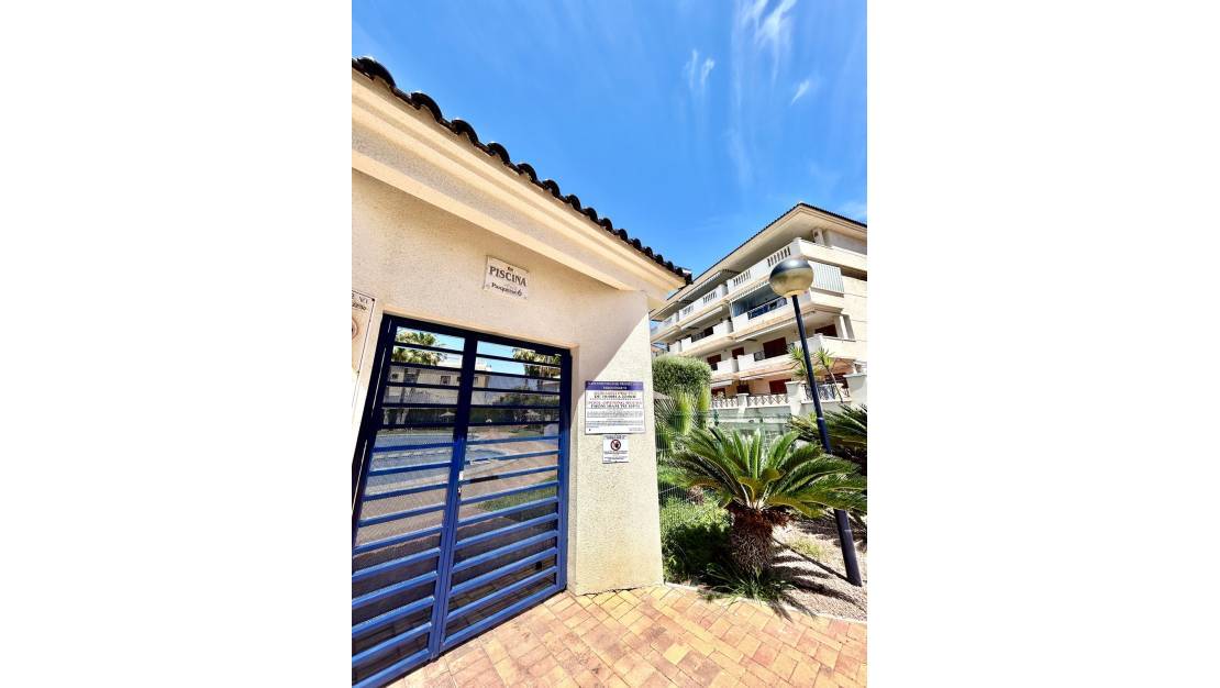 Venta - Apartment - Torrevieja - La Mata